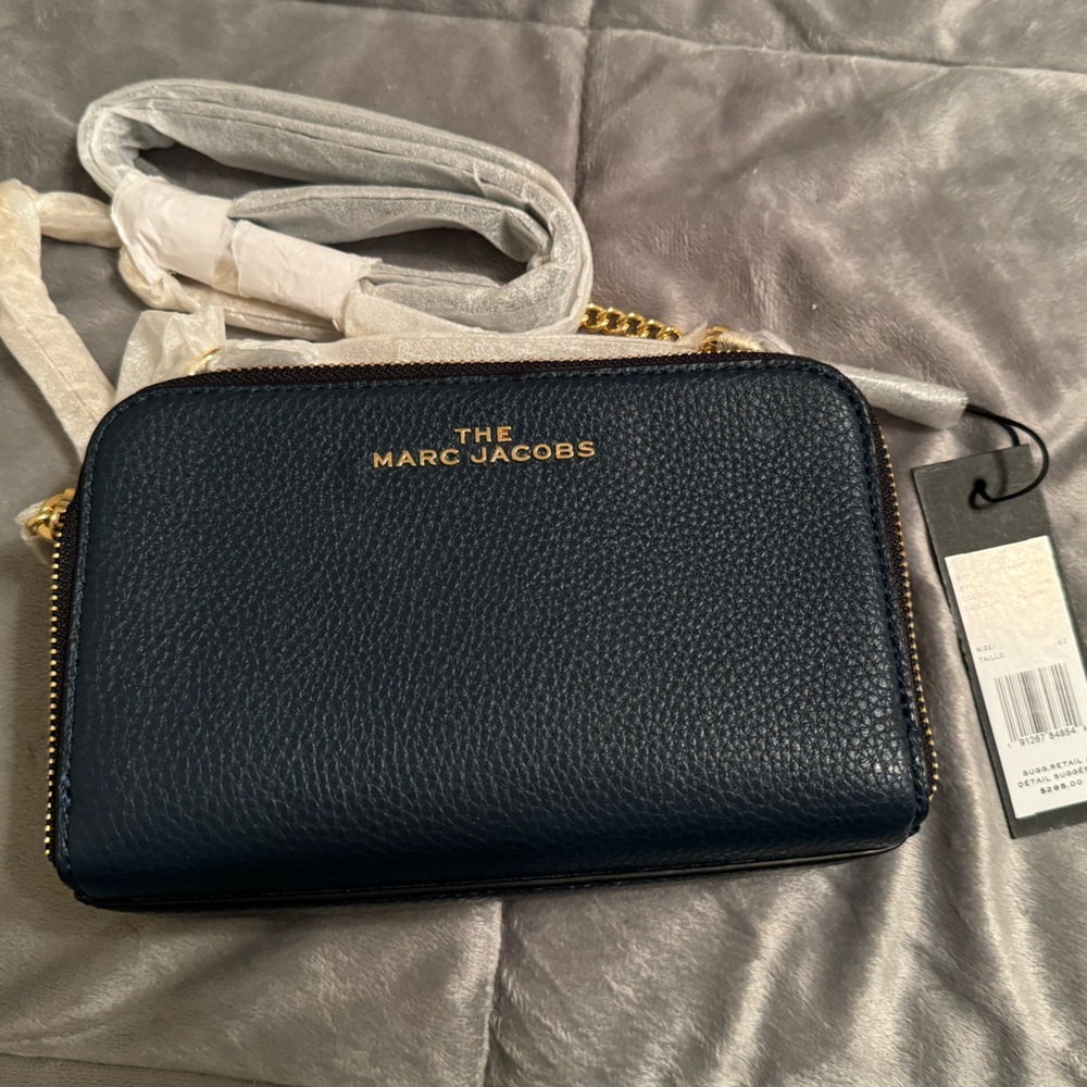Marc Jacobs everyday cross body bag
